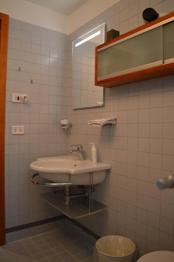 Domus B Corso Francia Apartment Řím Exteriér fotografie
